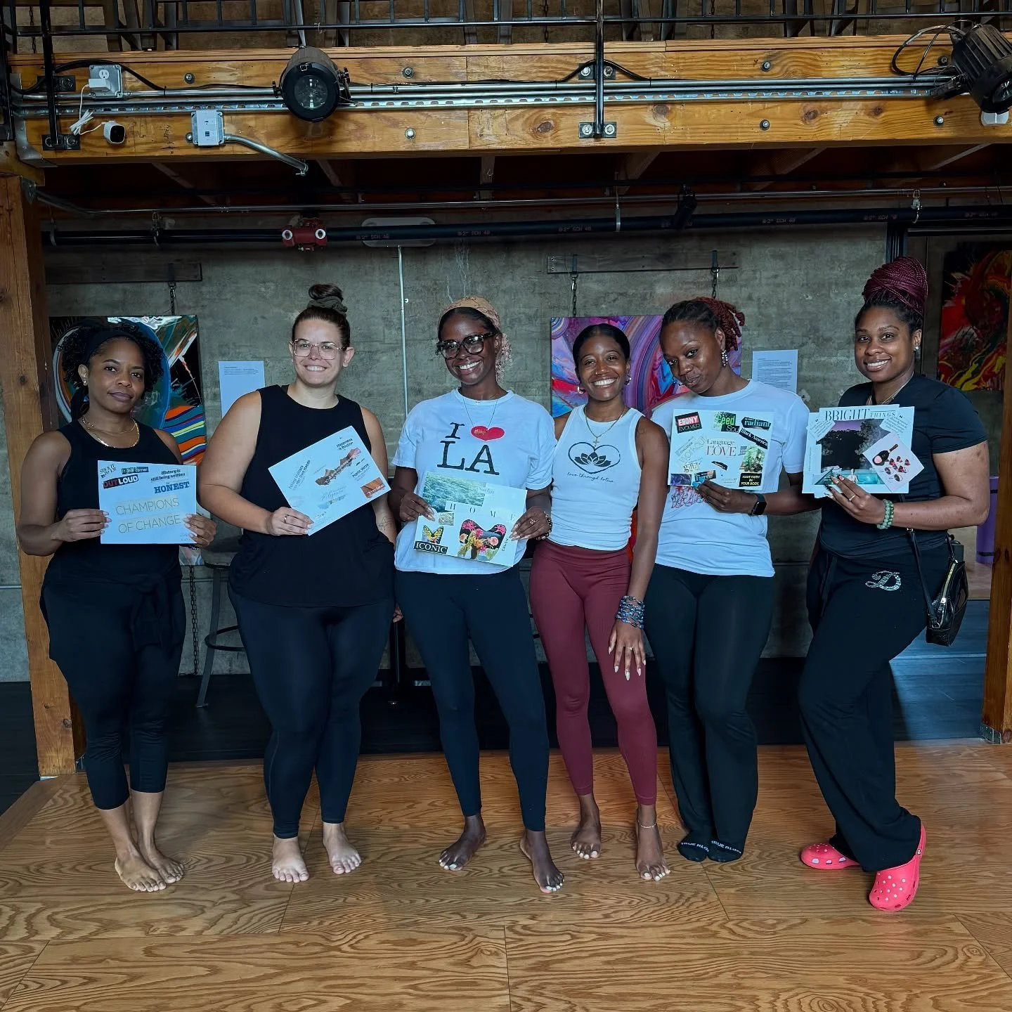today we connected with the Third Eye Chakra through reflection journaling, breath work, affirmations /chanting, aromatherapy, yoga flow, meditation sound bath, and tied it all together with 10 minutes of intuition boarding🧘🏾&zwj;♀️💙

the third ey
