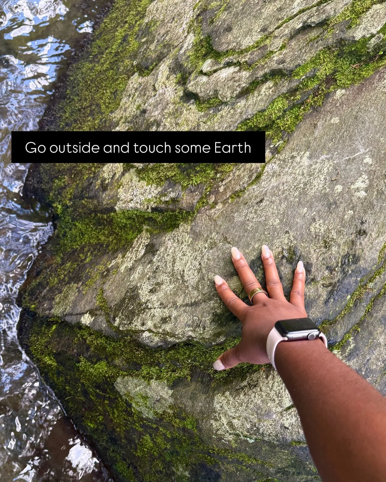 Here is your reminder to go outside and touch some earth. Pause. Breath. Repeat. As many times as you need to. 

Heal, cleanse, and create space for all of the beautiful abundance flowing into your atmosphere✨