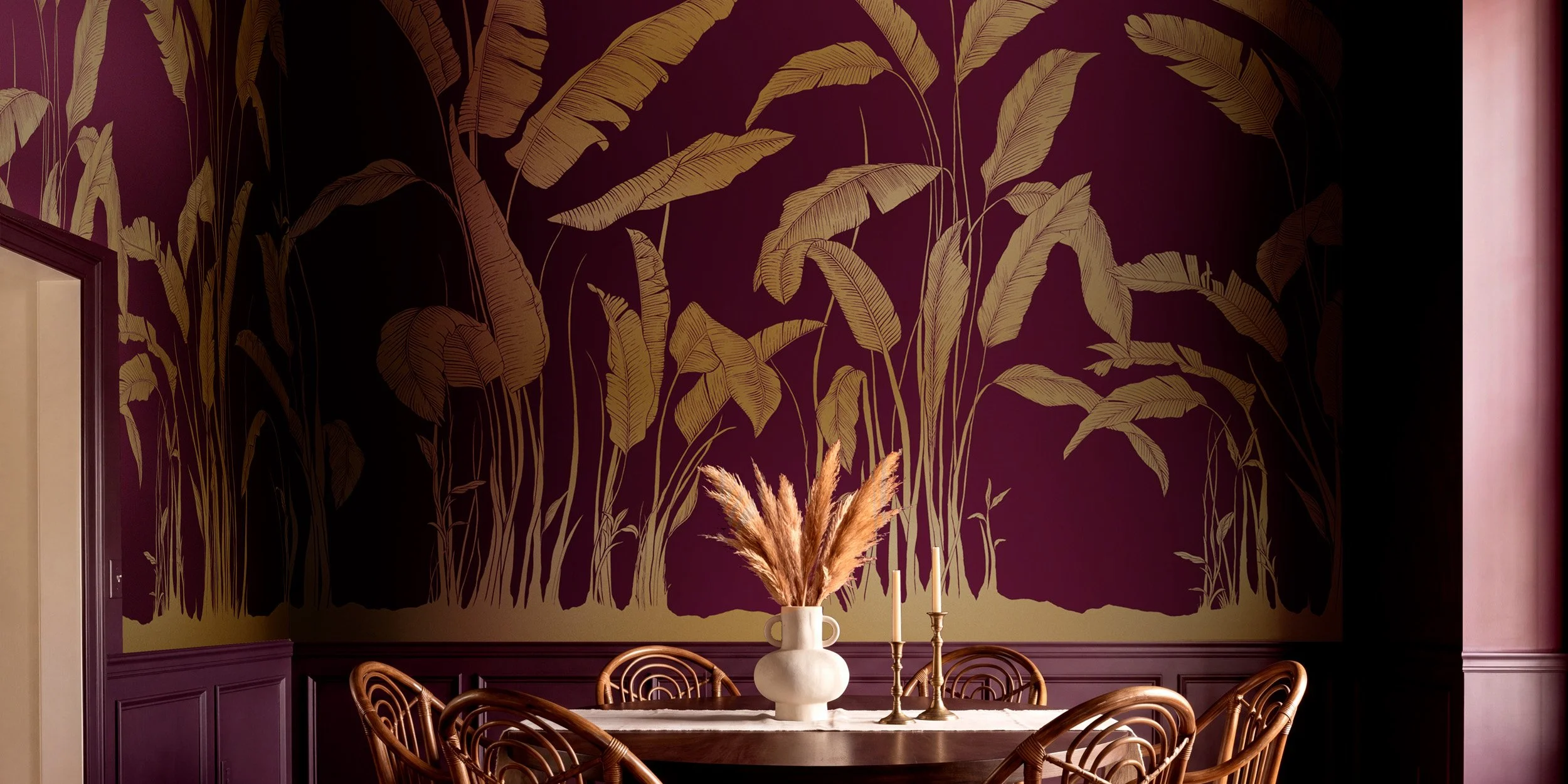 gilded-silhouette-aubergine-dinning-wallpaper-mural.jpg