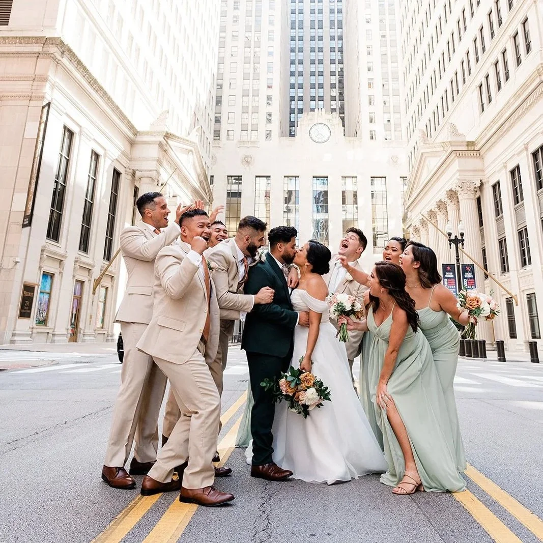 13 Best Chicago Wedding Photographers