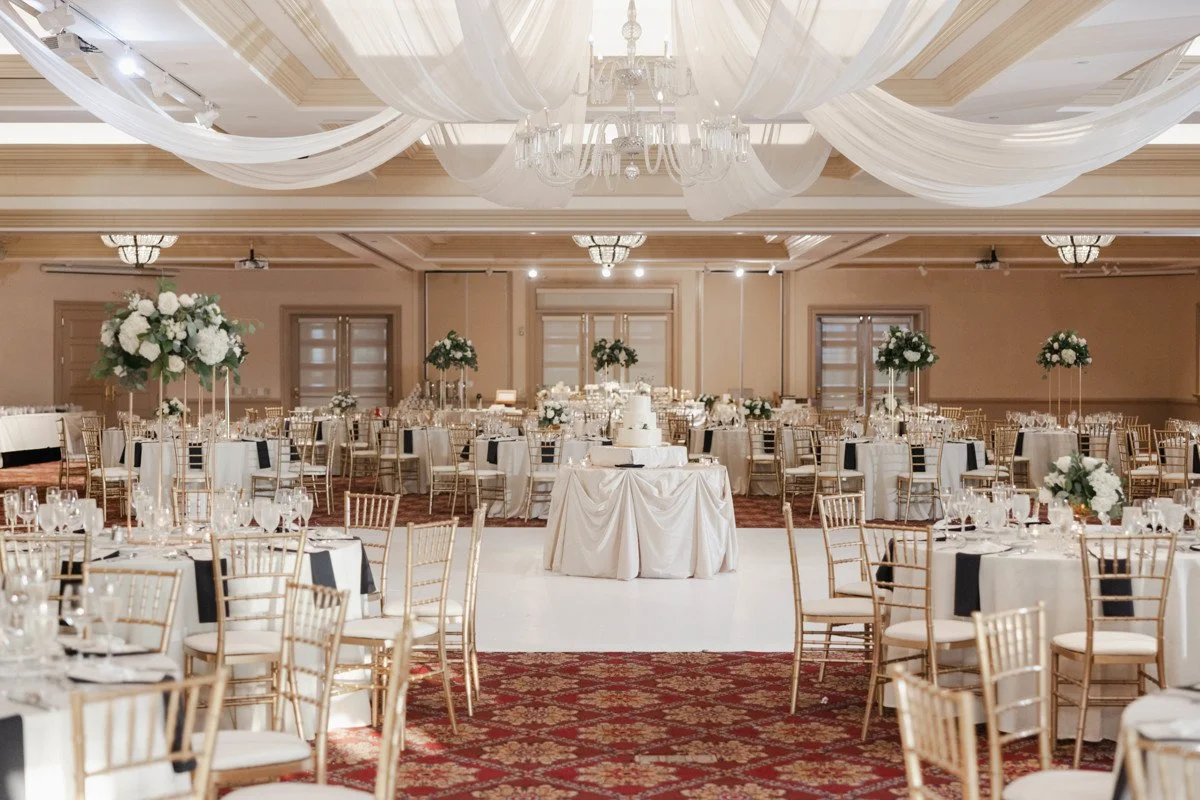 Bolingbrook Golf Club Wedding | Venue Spotlight and Summer Wedding Feature: Becca and Peter