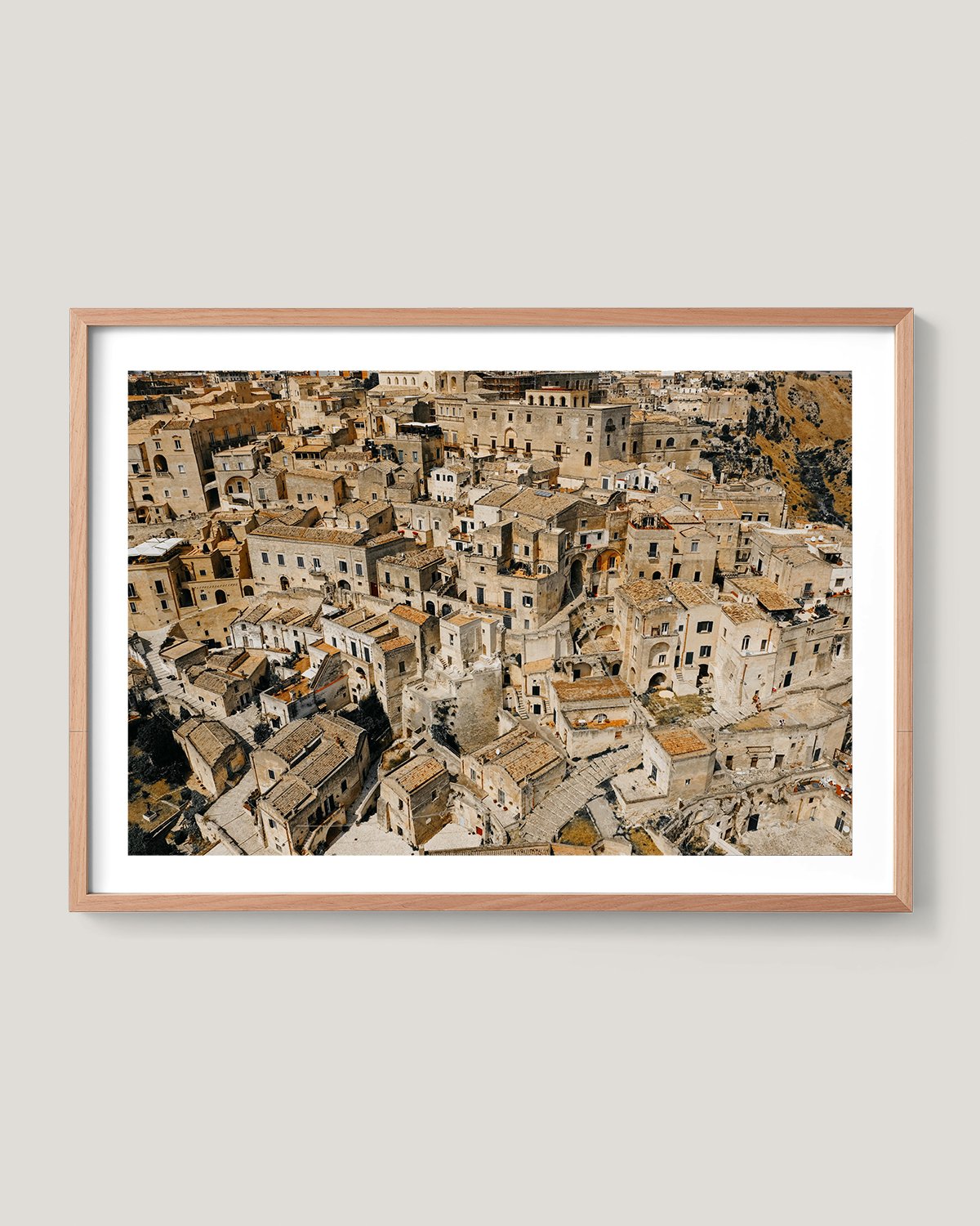 Matera_LandscapeFrame_Border_Natural.jpg