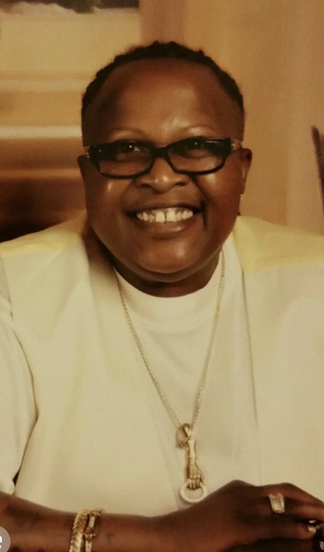Edna "P'nut" Sams, Board Member