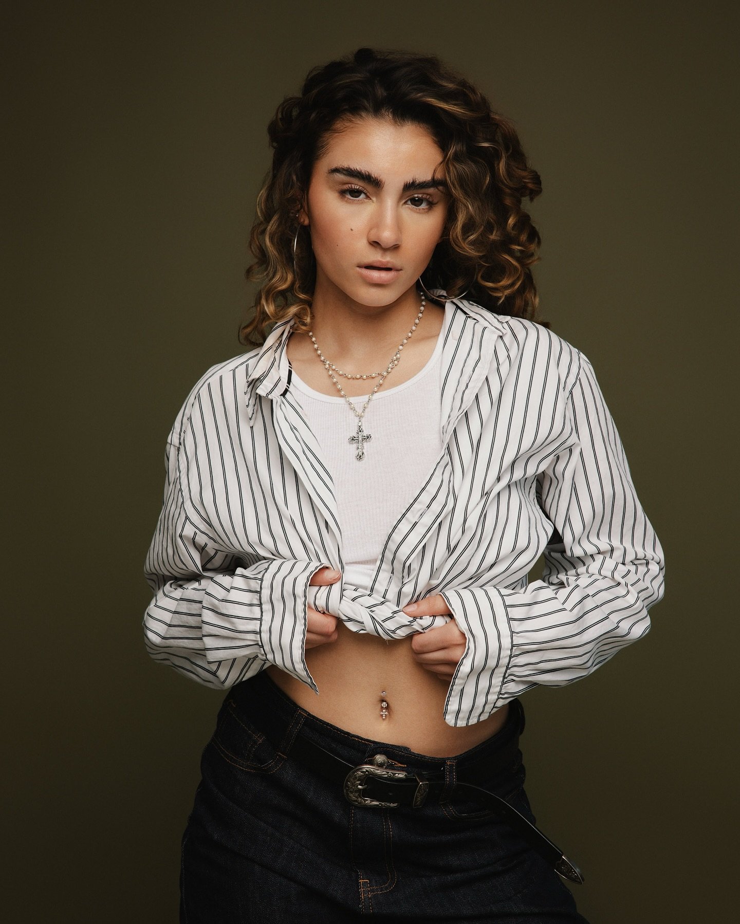 @alexis.lindseyyy ✨ say less.
#
&bull;
&bull;

#kcmodel #portraitphotography #studiovibes #modelpose