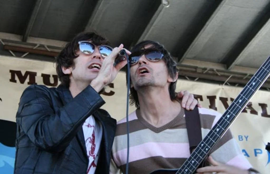 Etienne on tour with Honeycut