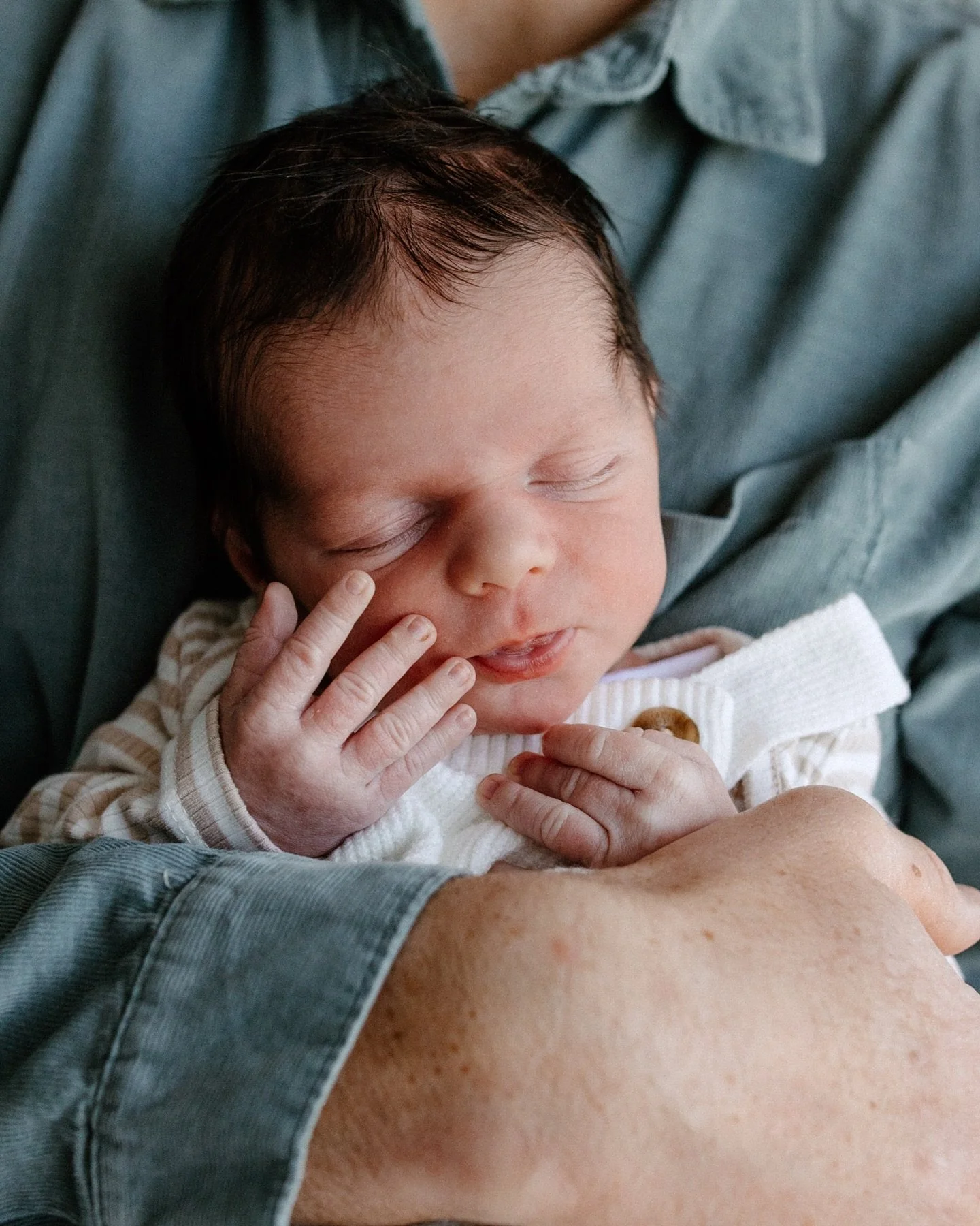 I love in-home newborn sessions, especially when there are big siblings involved. Being at home gives them the freedom to pop in and out as they please. There is absolutely no expectation that they stay involved the whole time. When they dip in and o
