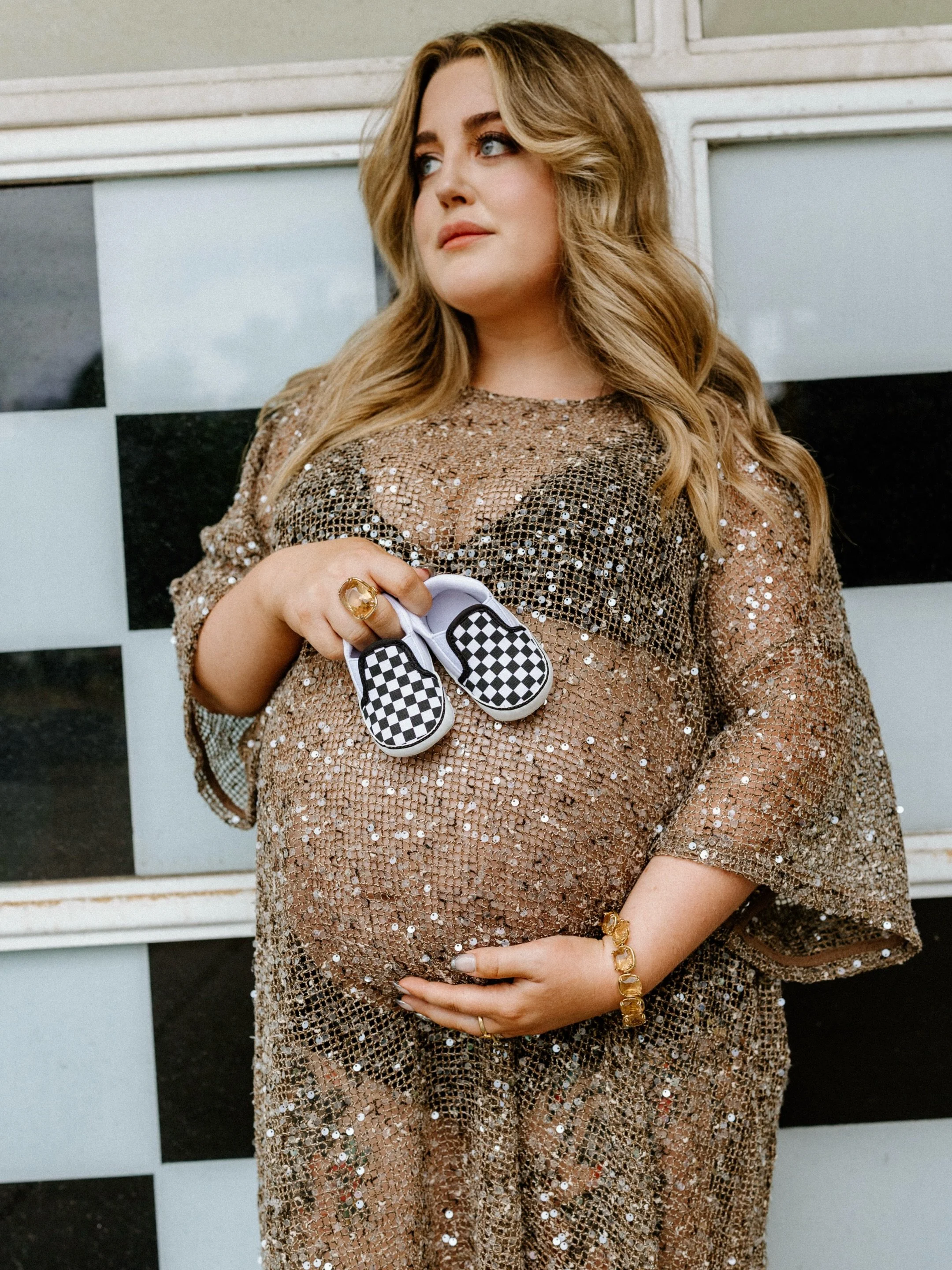 When Abbey sent through her mood board I was literally screaming!! Such a fun maternity session, completely unique to them and their journey to welcoming their darling Freddie. 🥹✨💚

All I can say is&hellip; have FUN with your maternity photos. Make