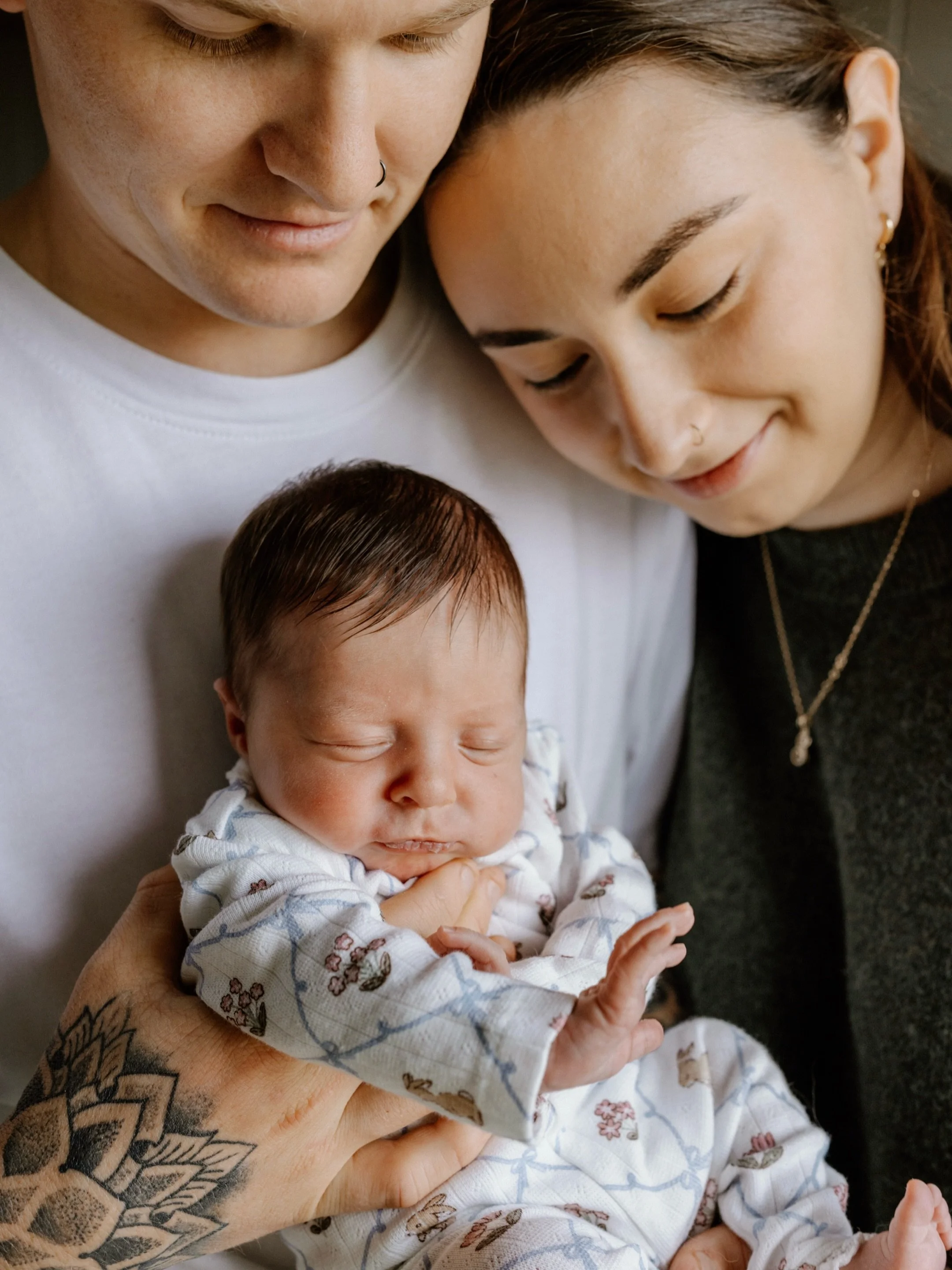 Welcoming baby Annie at home✨

The sweetest little moments, captured just as they unfolded. Taking things slow, following Annie&rsquo;s lead through feeds, cuddles, and quiet moments together. A beautiful handmade blanket from a loved one, and, of co