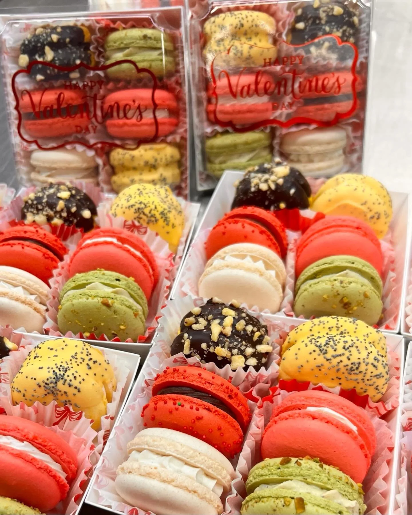 📍 Now Available at The Hive Market &ndash; DuPont

Sweet news, DuPont! ✨
You can now find Aba Macarons at The Hive Market 💛

Our 5-pack &amp; 6-pack boxes are:
🍬 Handcrafted French macarons
🌾 Naturally gluten-free
🎁 Pre-packaged &amp; ready to g
