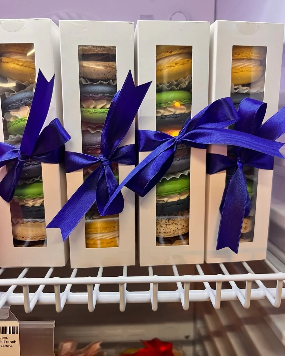 Super Bowl  Seahawks &amp; Valentine&rsquo;s macarons are here! 🏈💝
#seahawks #aba #macarons #valentines #love 
Limited quantities