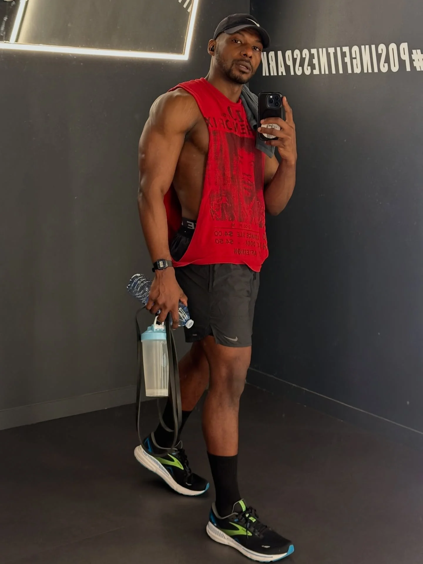 &hellip;from my camera roll, to ya feed, just here tryna give your timelines a lil cleanse&hellip; 🤧

vibes on: Sweet Serotonin - Amber Mark 🎶🎵 

#eatsleepblank #pamojafit #goodvibes2ulove #movementismedicine #fitnesstrainer