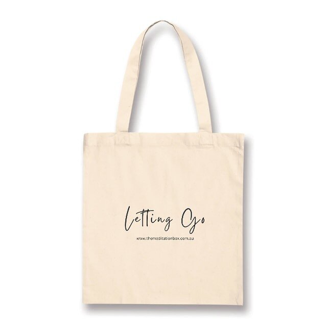 Well this was super handy today .. I made great use my &lsquo;Letting Go&rsquo; tote bag 😍

I finally got around to shifting some seasonal wear &hellip; out with the Summer dresses and in with some cozy jumpers .. taking the moment to also consider: