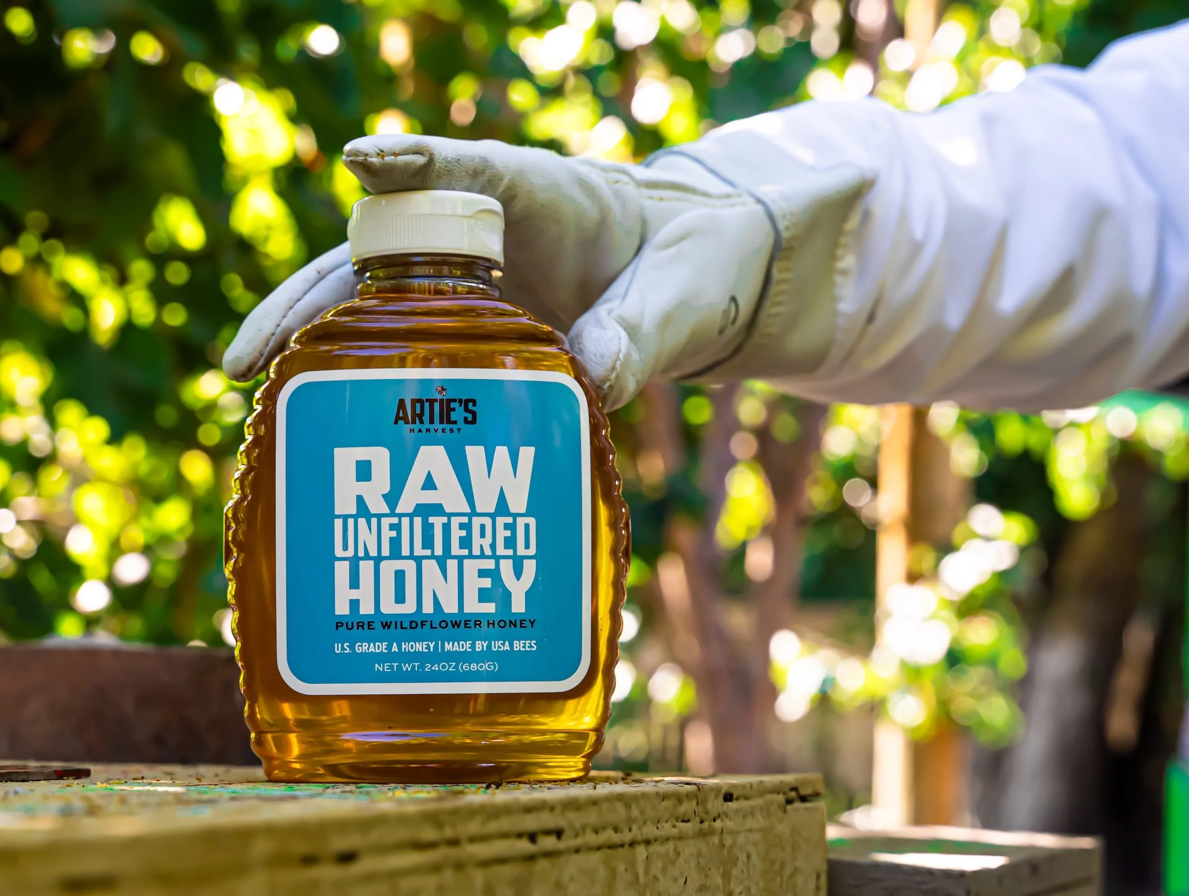 arties-honey-beekeeper.jpg
