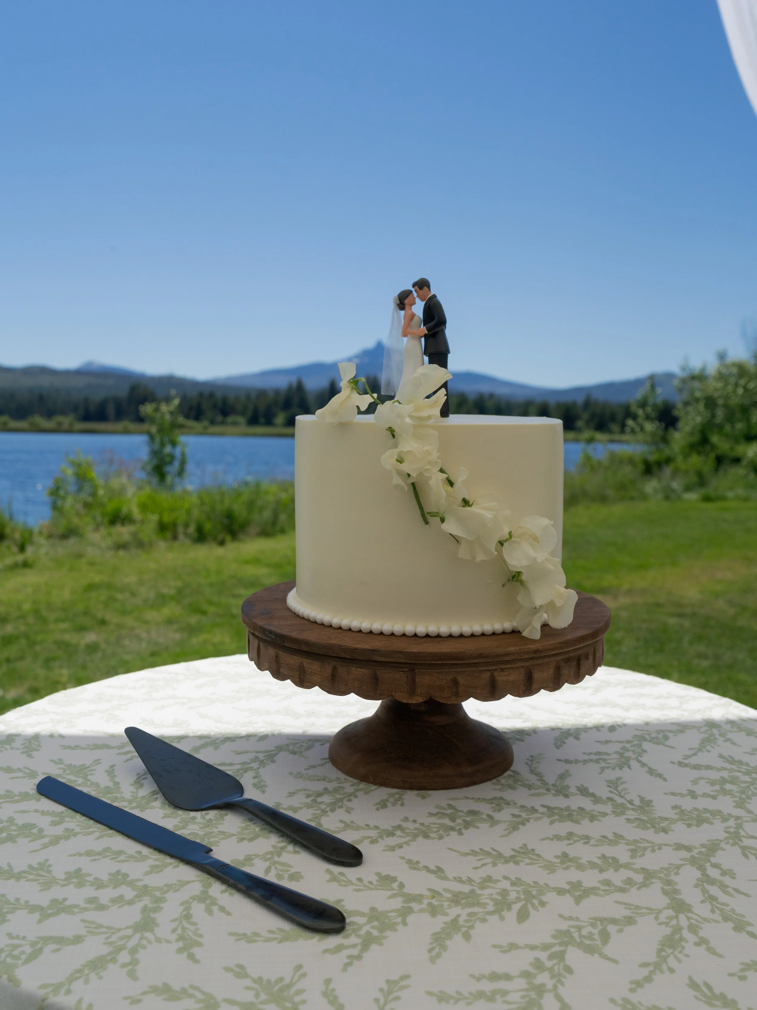 CHP-Marjorie-Wheeler-Black-Butte-Ranch-Wedding-0695.jpg