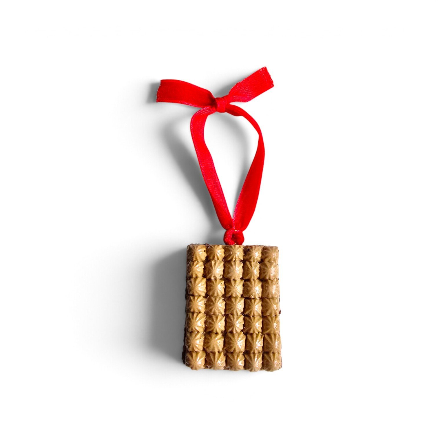 Deep'n'Delicious Cake Ornament