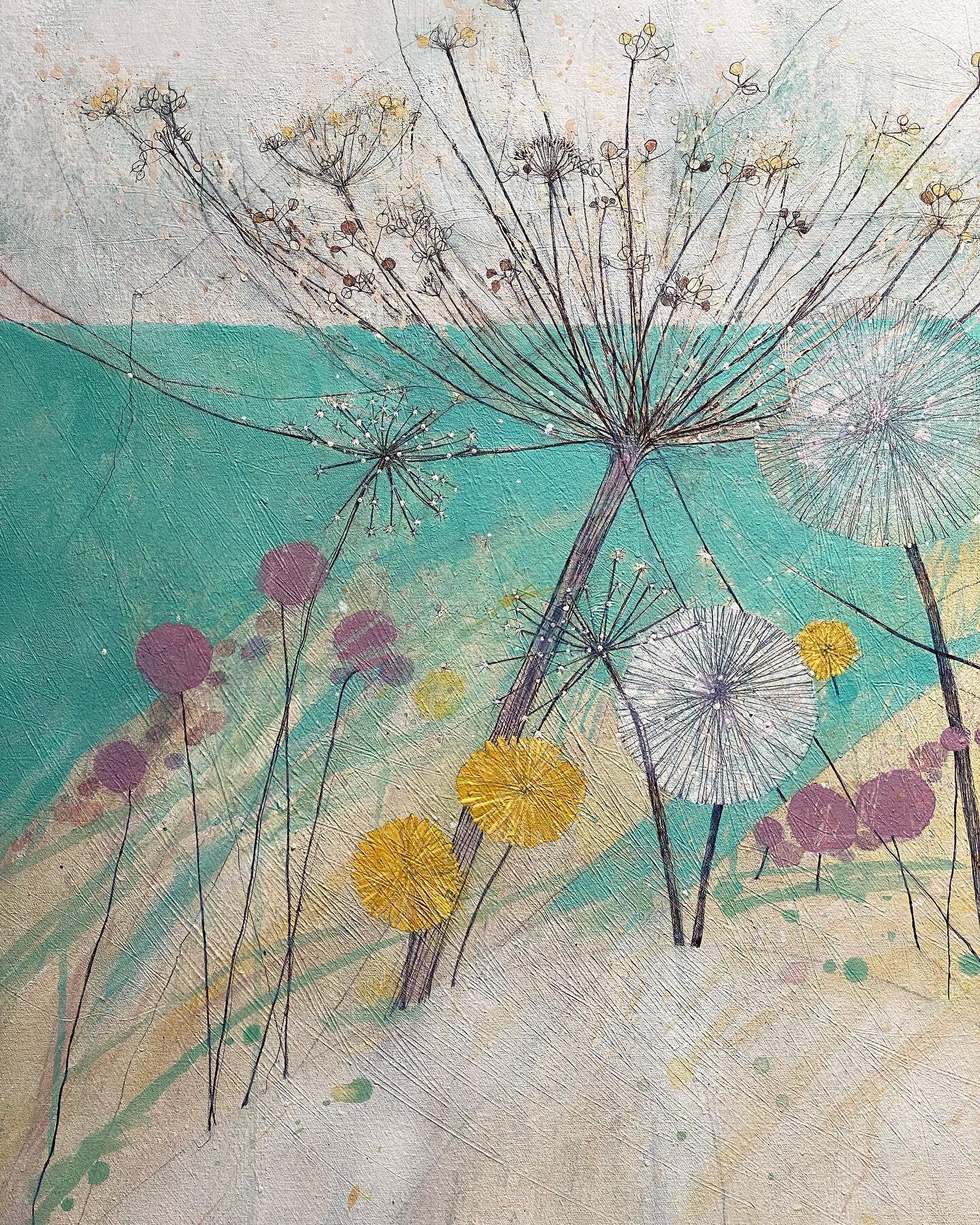 Just submitted this wild coastal painting to Penzance Studios Summer Show 🤞
@penzancestudios 
.

.
#coastalliving #wildcornwall #southwestcoastpath #seedheads #dandelionclock #seapinks #thrift #artemesia #dandelions #cornwallartist #lovecornwall #ke