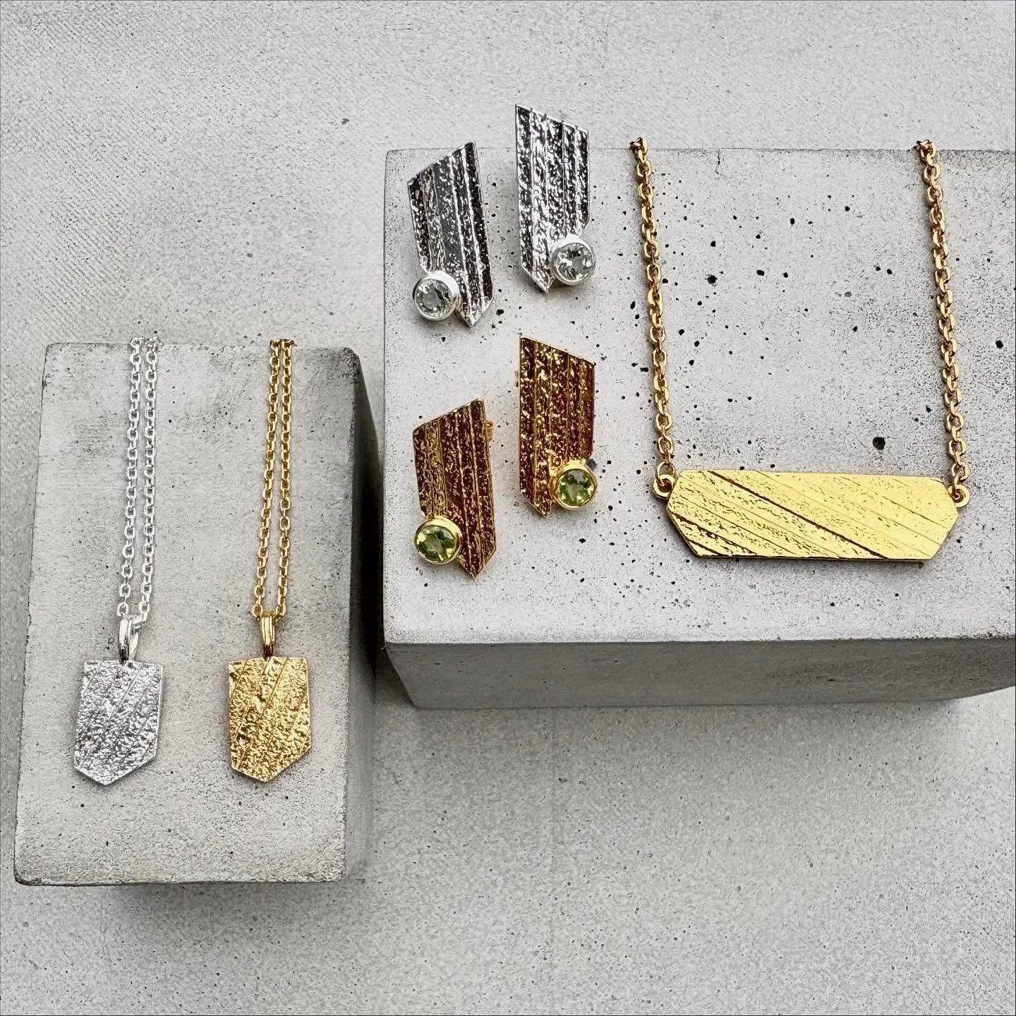 Beating the raindrops to take a picture of these today! A sneak selection of jewellery off to my new stockist @siopmostyn in North Wales. Some greens and golds to lead nicely from autumn to winter. 🍁🍃