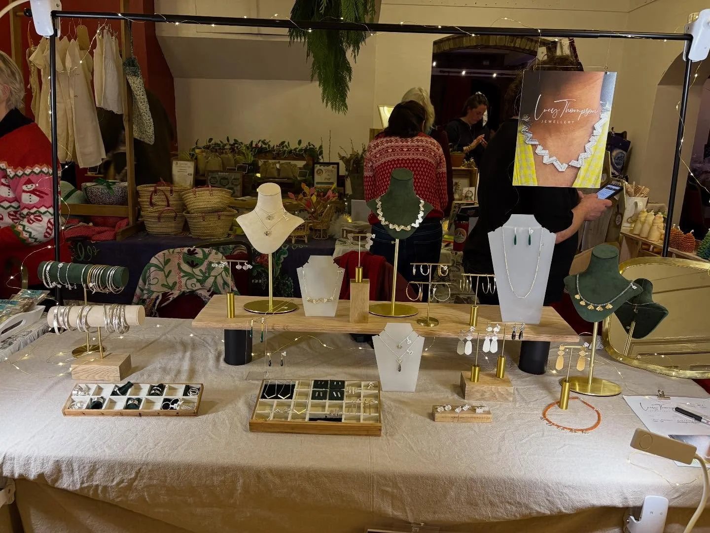 Jolly festive vibes here already @baskervillehall_hotel for @friendsofclyroschool Christmas fair - open until 8:30pm 🎄🎅