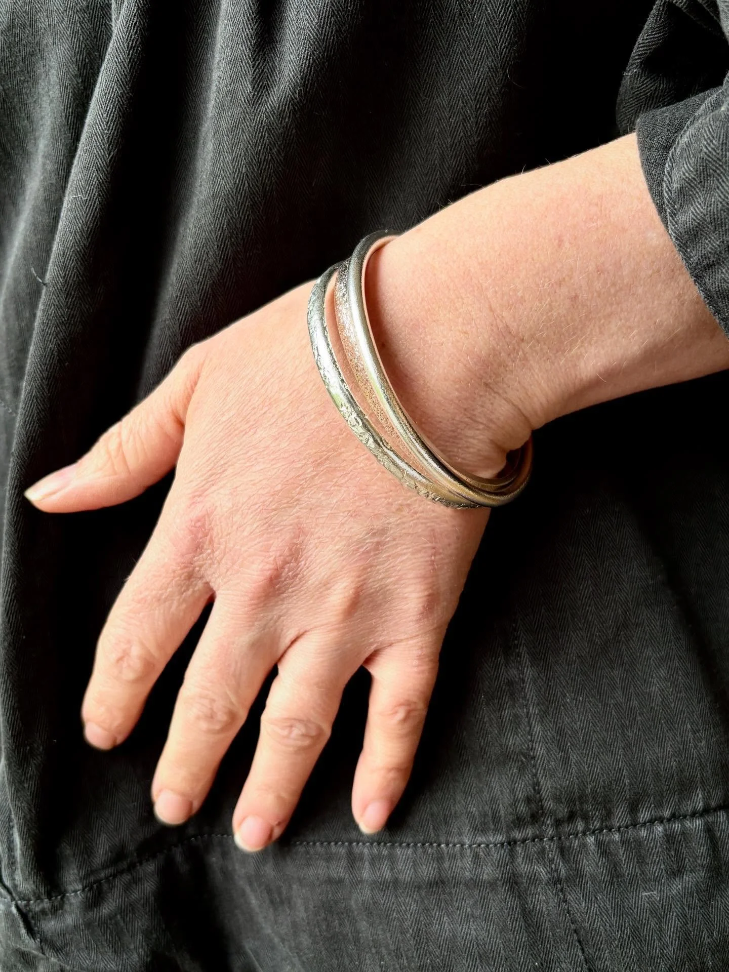 Calling on the locals - I&rsquo;ll be at Radnor Valley School fair this afternoon along with Father Christmas, mulled wine and burgers!