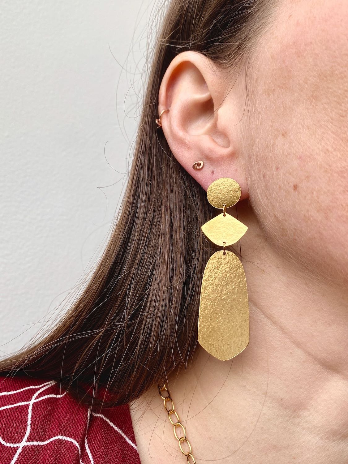 gold-venus-statement-jewellery-lucy-thompson.jpeg