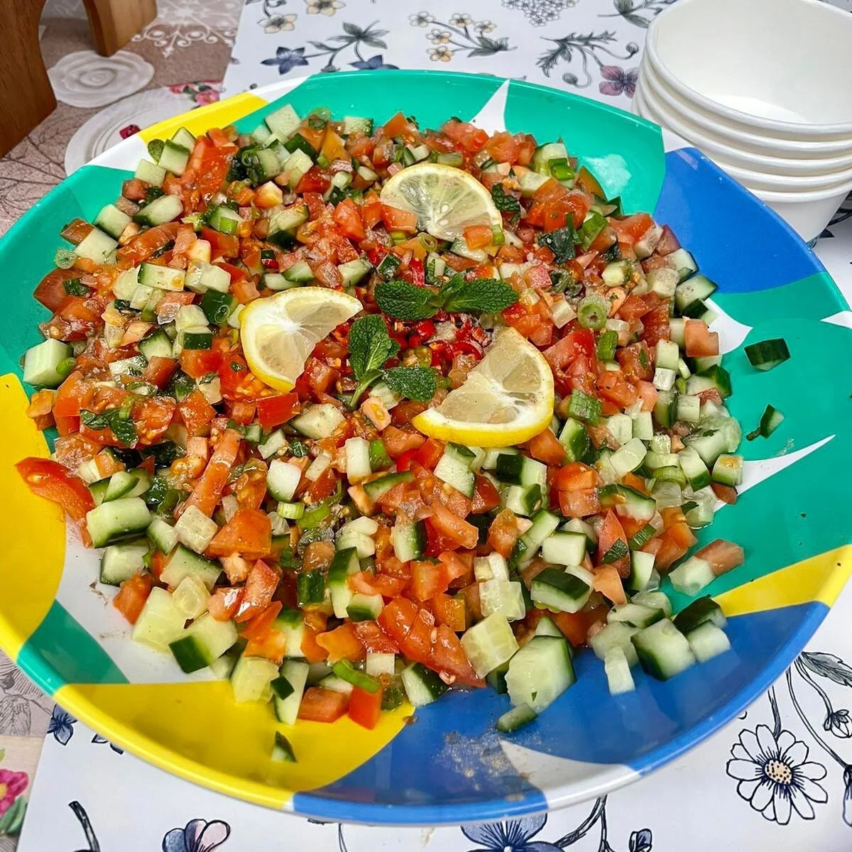 Some lovely salads today for our crew on @biggerstage at @ardmorestudios2020 🥗

#irishfilm #onsetcatering #setlife
#onset #onlocationcatering #filmcatering #moviecatering 
#foodtruck #irishfoodtruck
#crewcatering #filmcrew
#eventcatering #irishtv #c