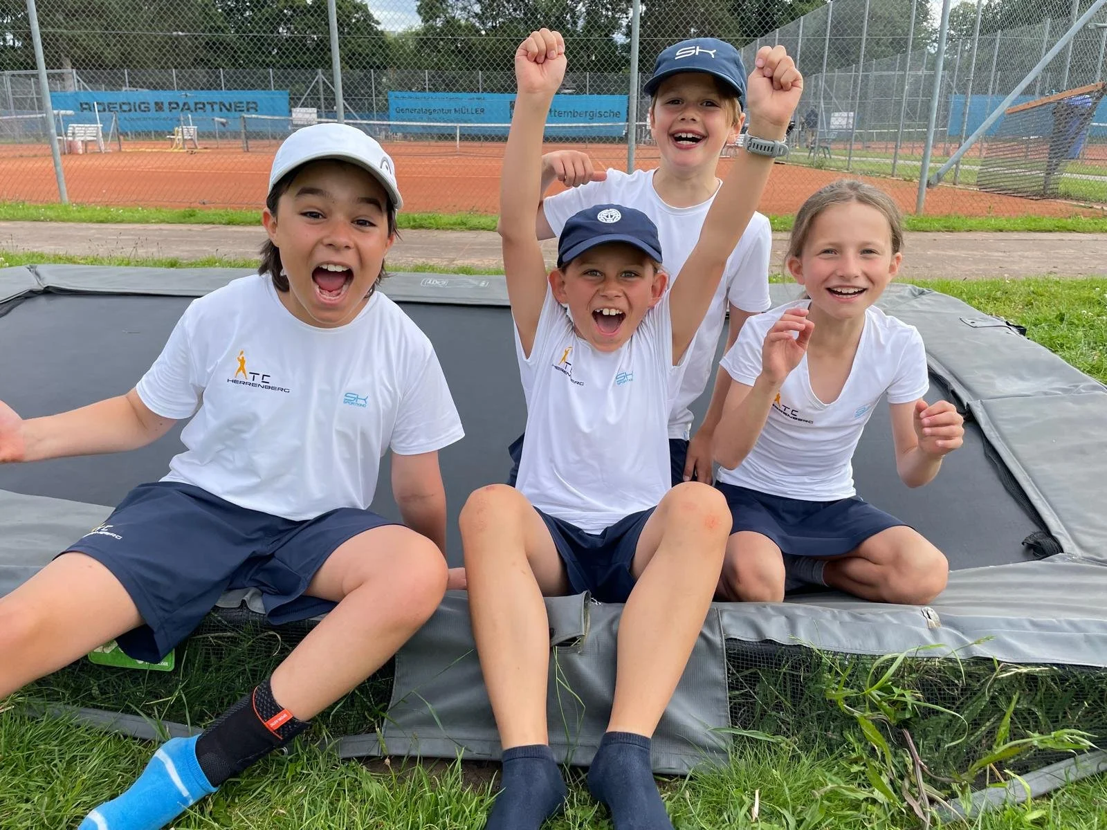#Jugend | U10-1 gewinnt alle Staffeln und alle Matches gegen Sindelfingen 1