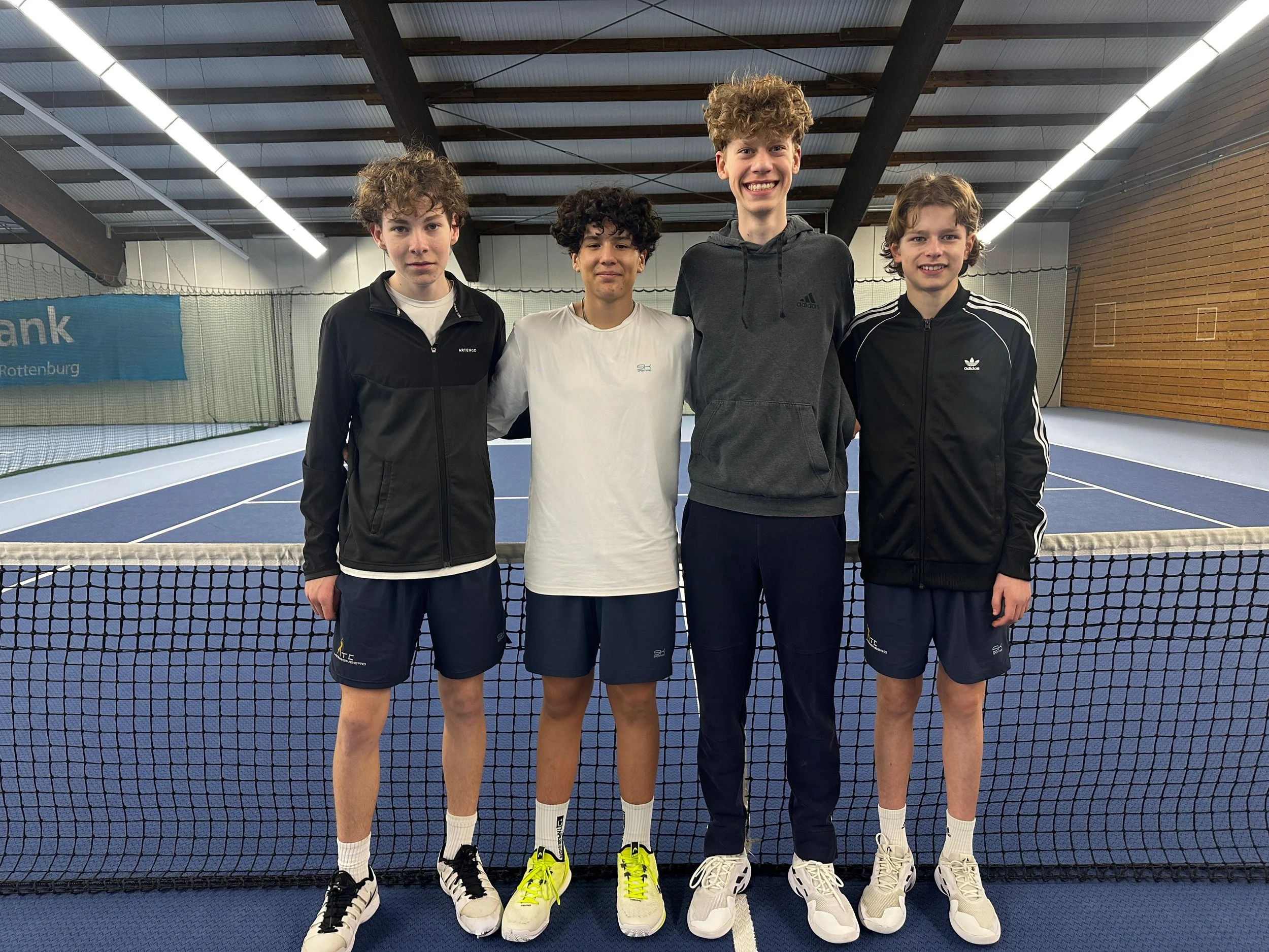 #Jugend | Junioren U18-2 gewinnen gegen den TC Weil im Schönbuch 1 mit 5:1! 