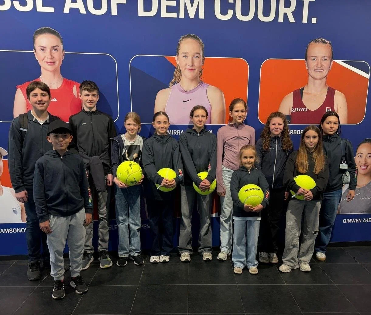#Jugend | Tennis-Nachwuchs auf den Spuren der Profis: Jugend des TC Herrenberg zu Gast beim Porsche Tennis Grand Prix