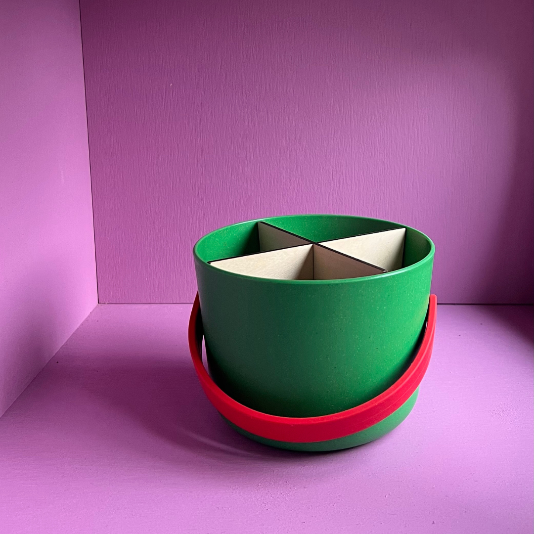 Organizer_Steckeinsatz_im kübel.png