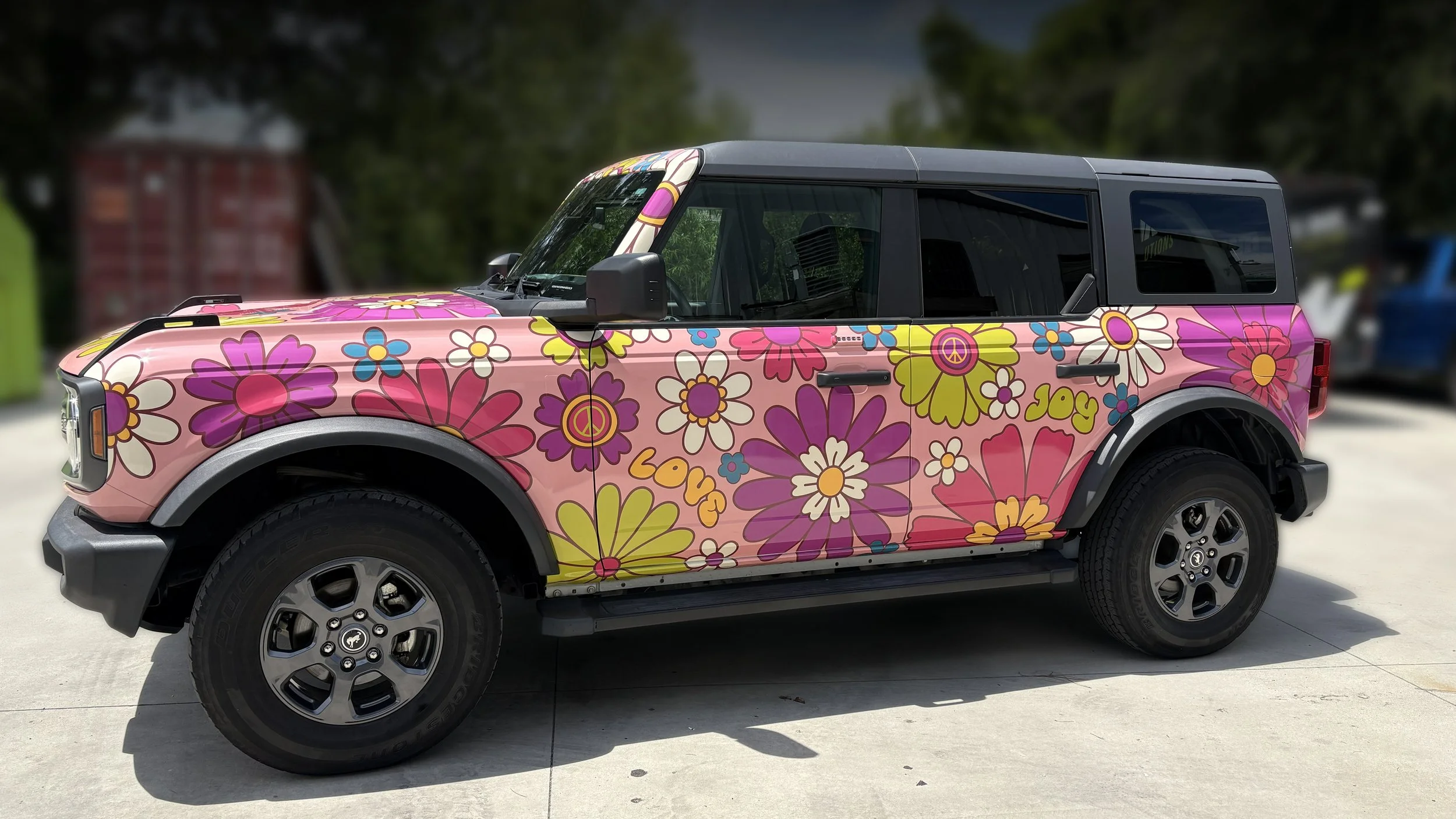 Floral jeep wrap