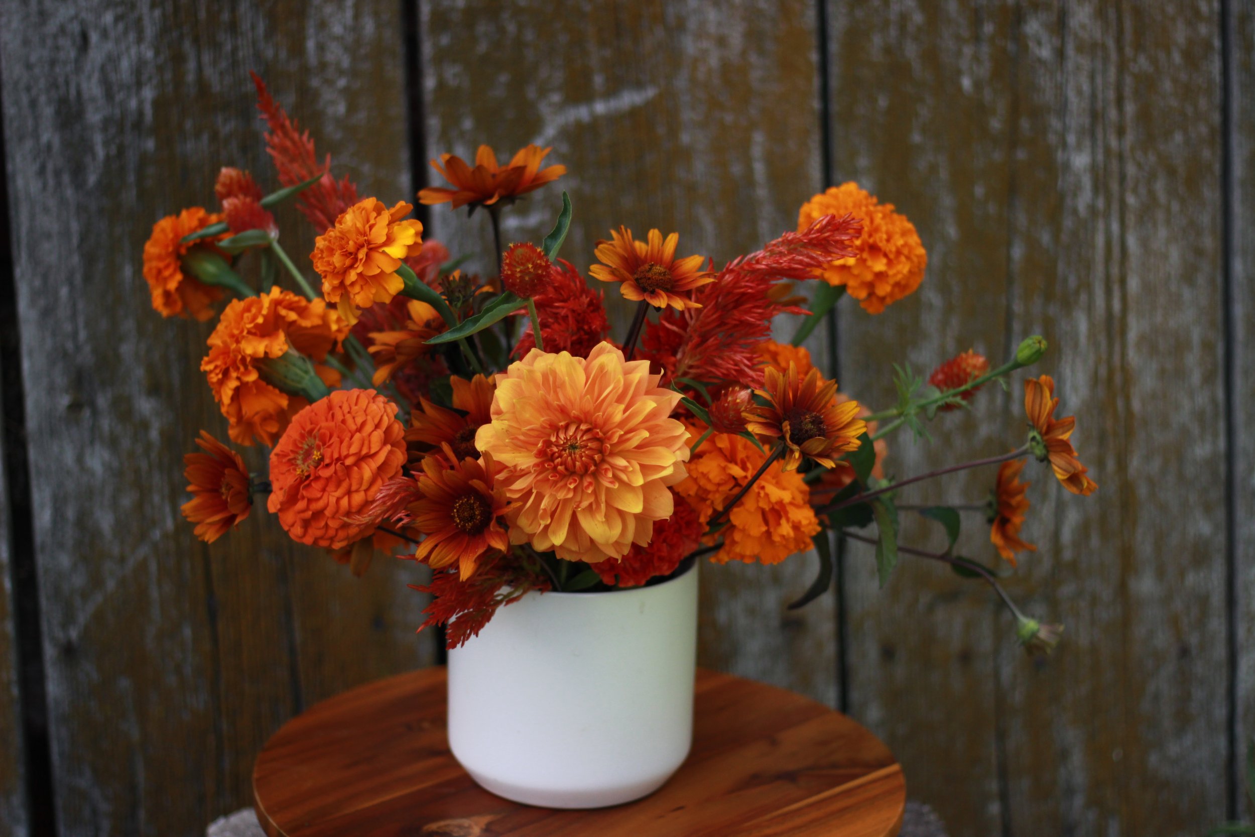 August Centerpiece - Twin Cities Flower Exchange