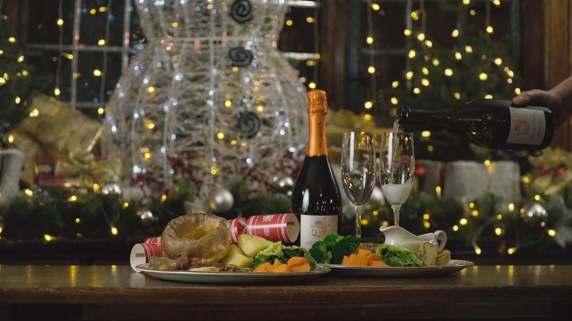 Masons Arms Christmas
Social media promotional video for Greene King pub, celebrating their Christmas themed menu