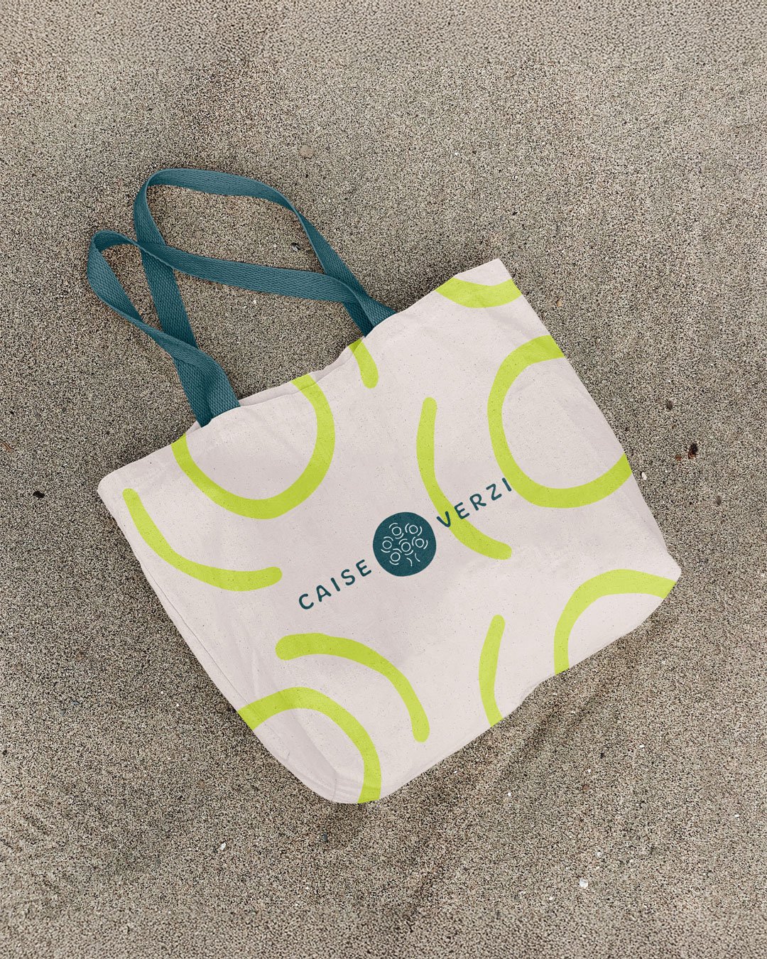 aise Verzi branded tote bag