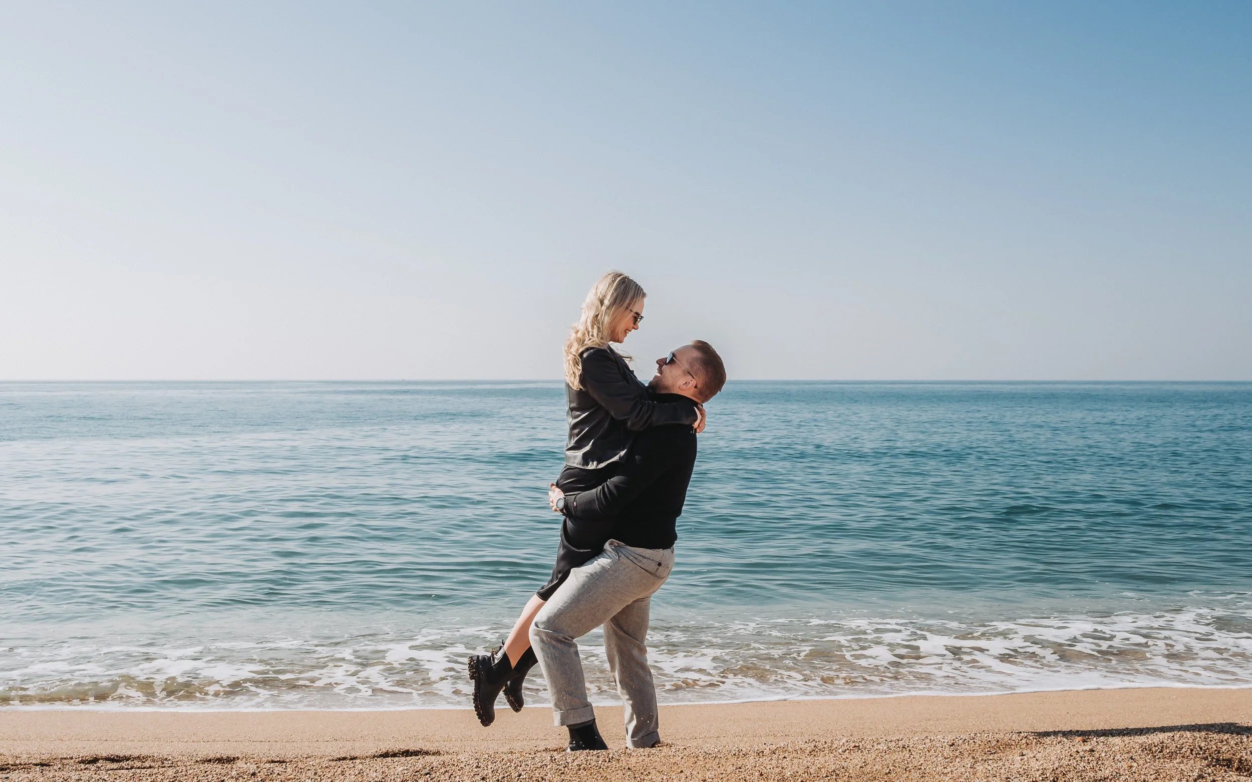 Couple Photo Session in Barcelona Beach