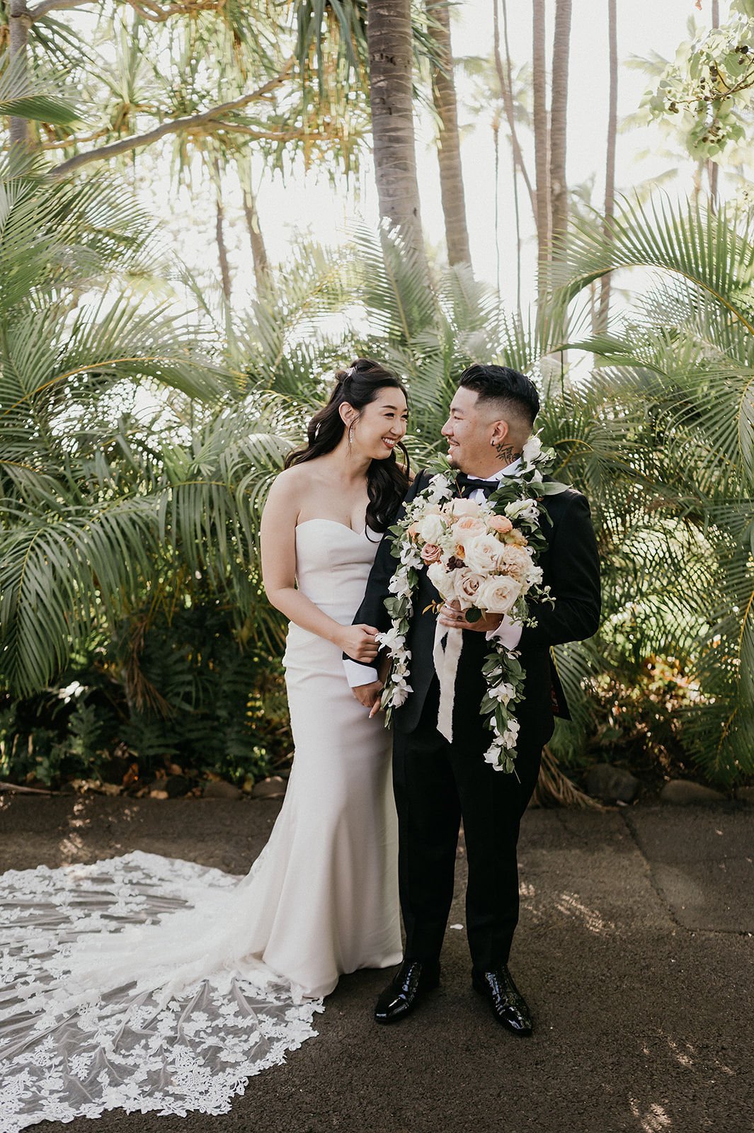 Classic Hawaiian Romance | Sang &amp; Christine's Wedding at Royal Hawaiian HOTEL Waikiki