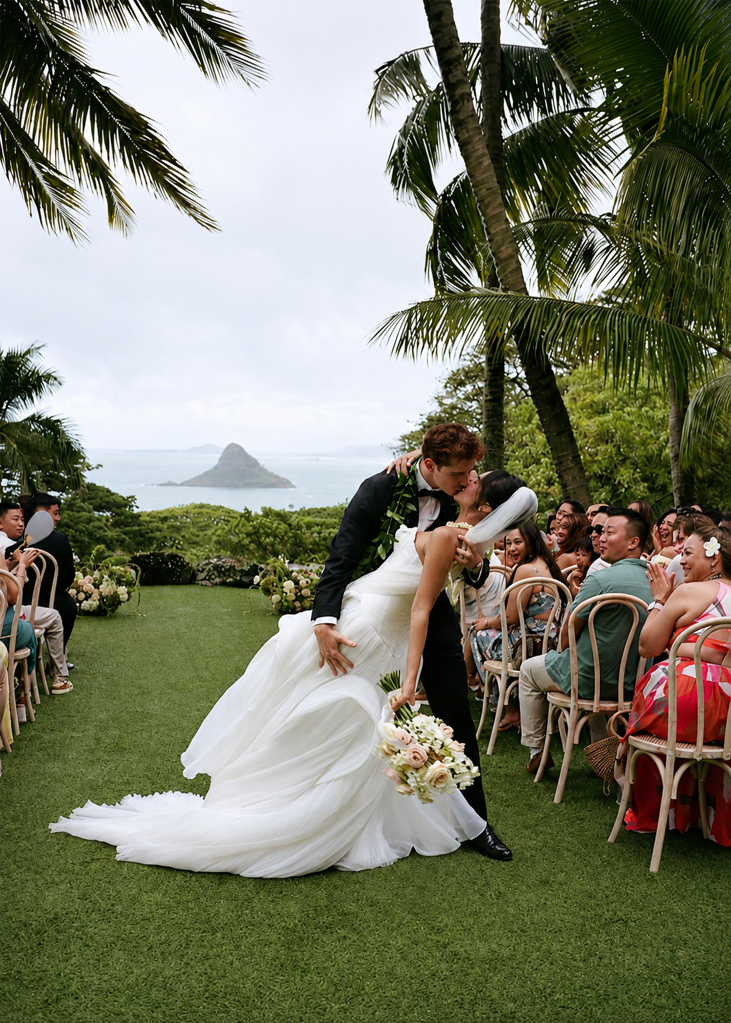 The Monochromatic Hawaii Wedding | Mastering Tropical Minimalism in 2026