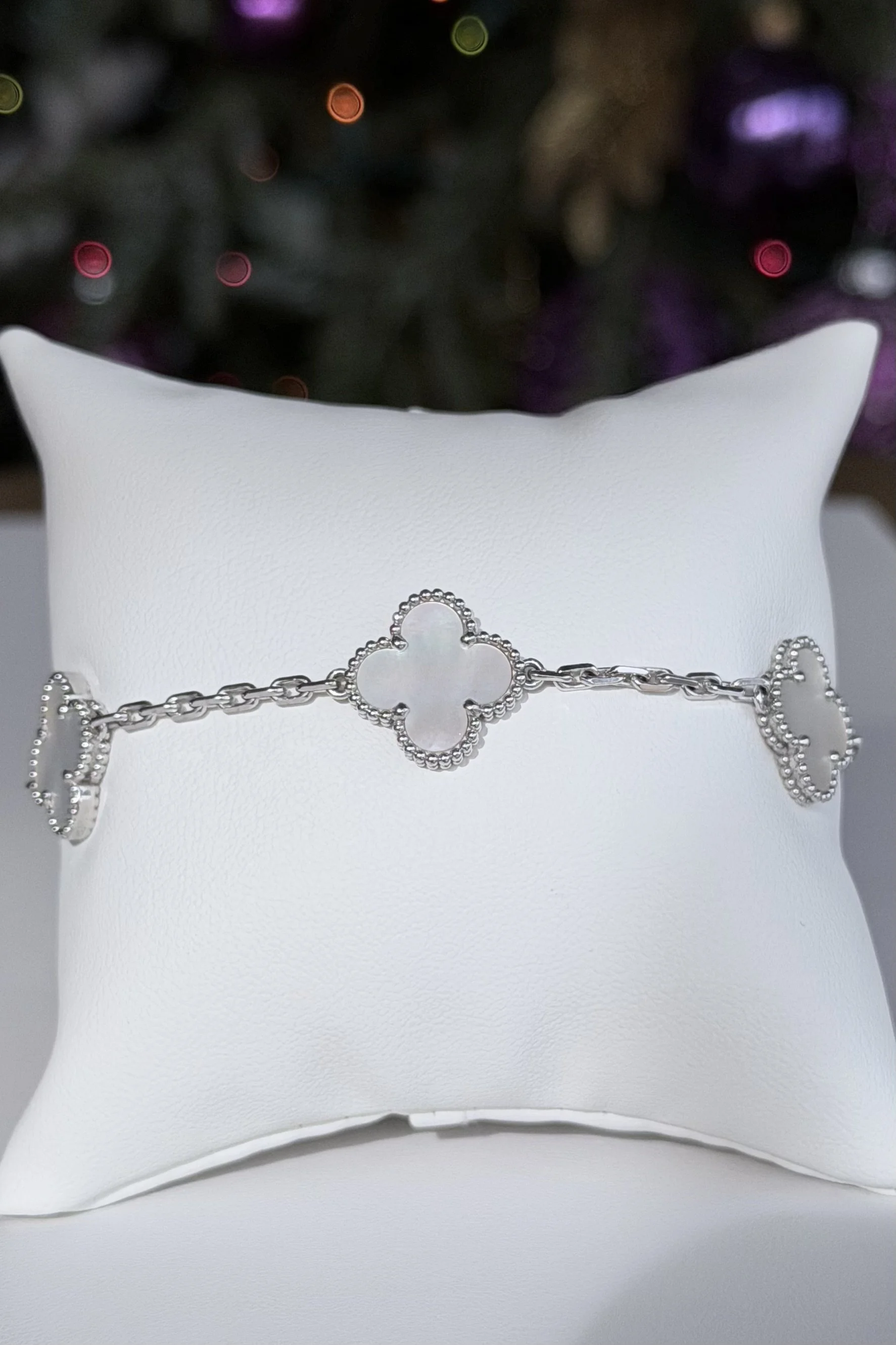 VAN CLEEF & ARPELS VINTAGE ALHAMBRA BRACELET, 5 MOTIFS