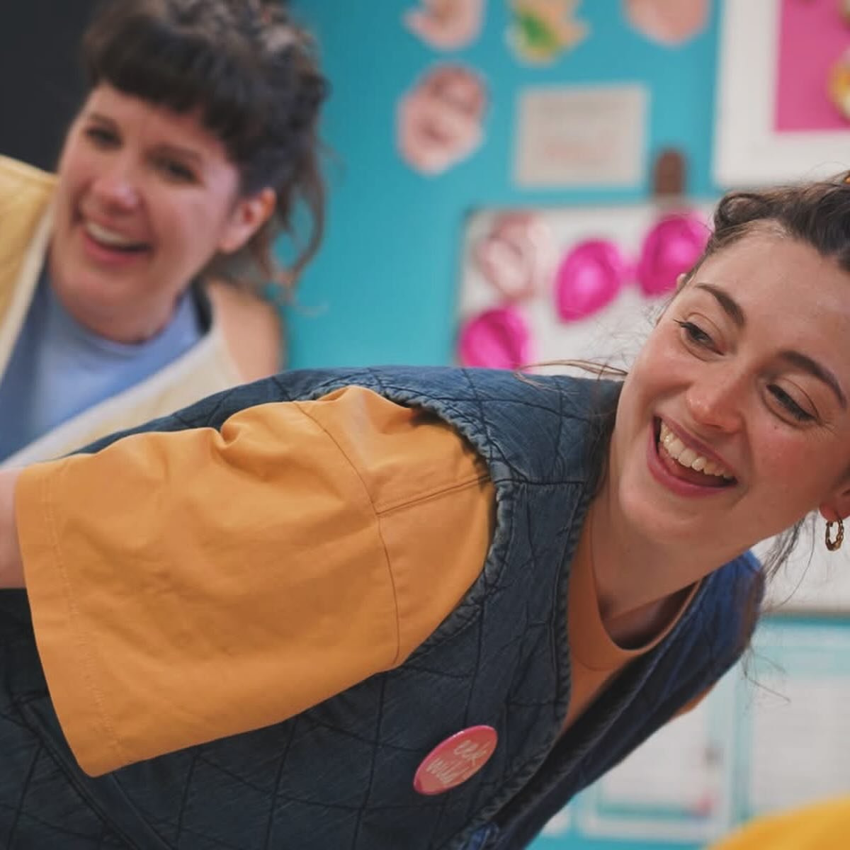 Today we were at Milton Keynes Hospital performing our latest work- the sculptures that couldn&rsquo;t keep still 🎨 

We shared some wonderful interactions with some of the children at the hospital. Children get to choose which sculpture they&rsquo;