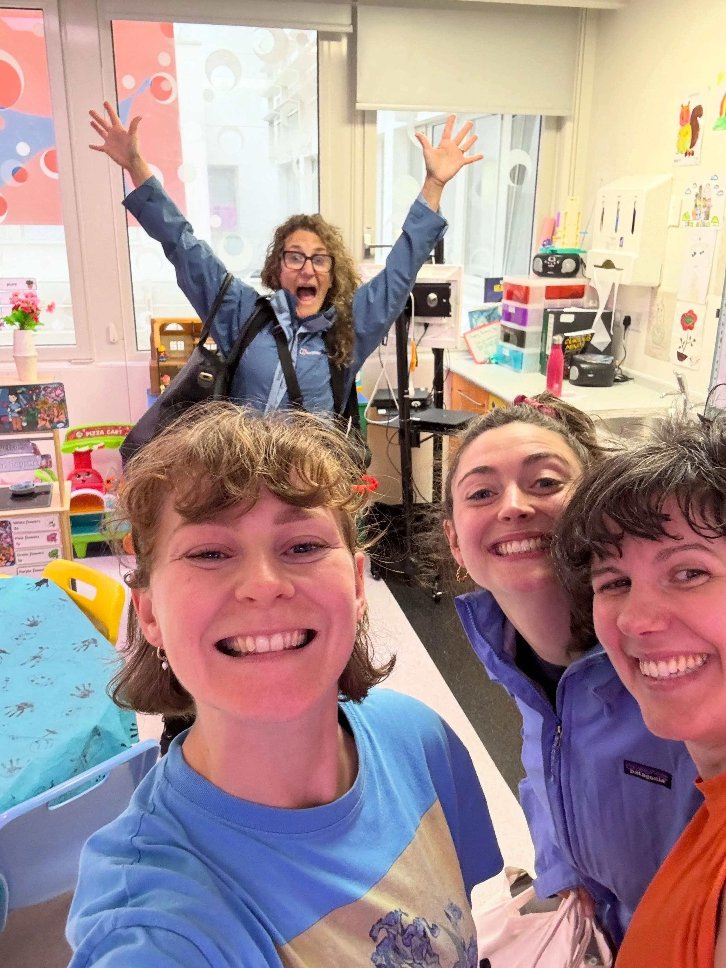 We&rsquo;ve had a brilliant day working with our collaborating mentor @lizclarkdance at Chelsea and Westminster Hospital 🕺

Under One Sky is starting to take shape, weaving sensory invitations with joyful movement 🌛

We loved sharing Under One Sky 