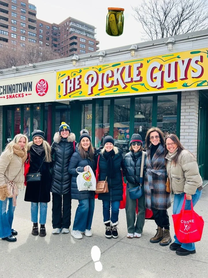 We tasted our way through the immigrant story of NYC, one bite at a time! 🍕🥯

&bull;Russ &amp; Daughters &bull; Pickle Guys &bull; Kossar&rsquo;s Bialys &bull; Eldridge Street Synagogue &bull; johnnys pizza&bull; economy candy &amp;
More!

@pickleg