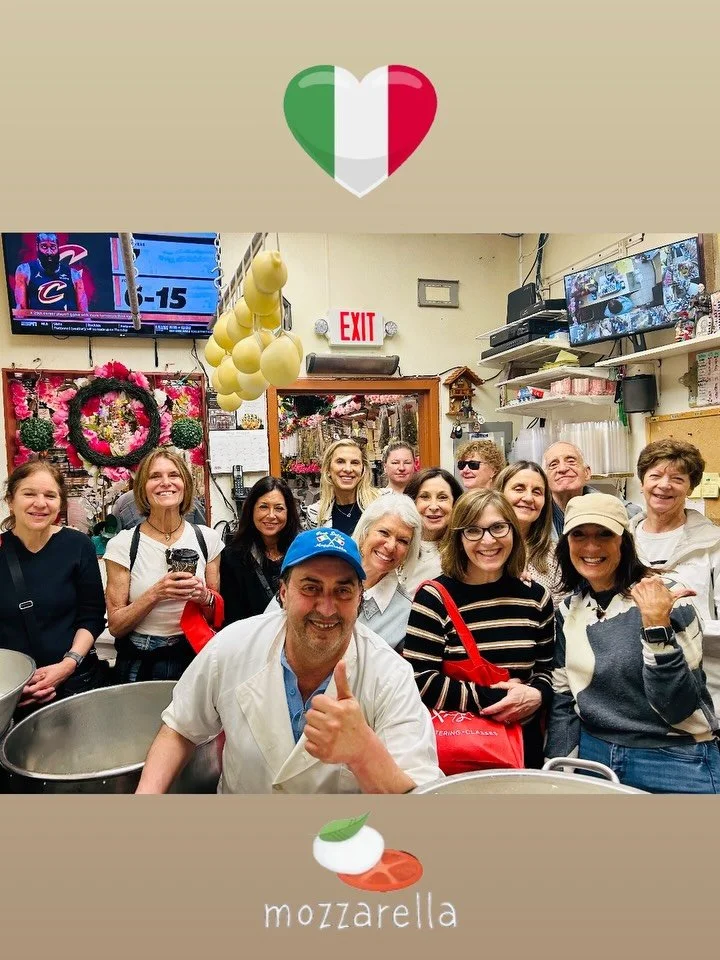 Arthur Avenue Culinary Tour - Little Italy in the Bronx! Another amazing culinary adventure #arthuravenue #bronxlittleitaly #casadellamozzarella #addeobakery #cuisinearts 🍕 🍷 🧀 🍝 
👇 Reserve your spot in our next tour link in bio