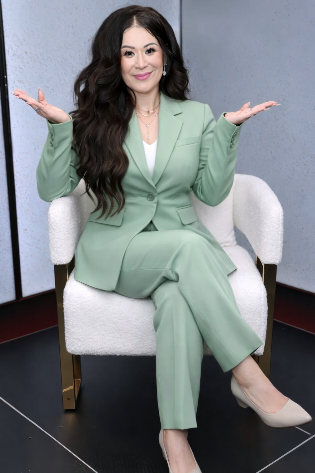 headshot of maria jessica quiroz a couples therapist in la at the couples therapy and reunification counseling, therapist in montebello ca, therapy in la