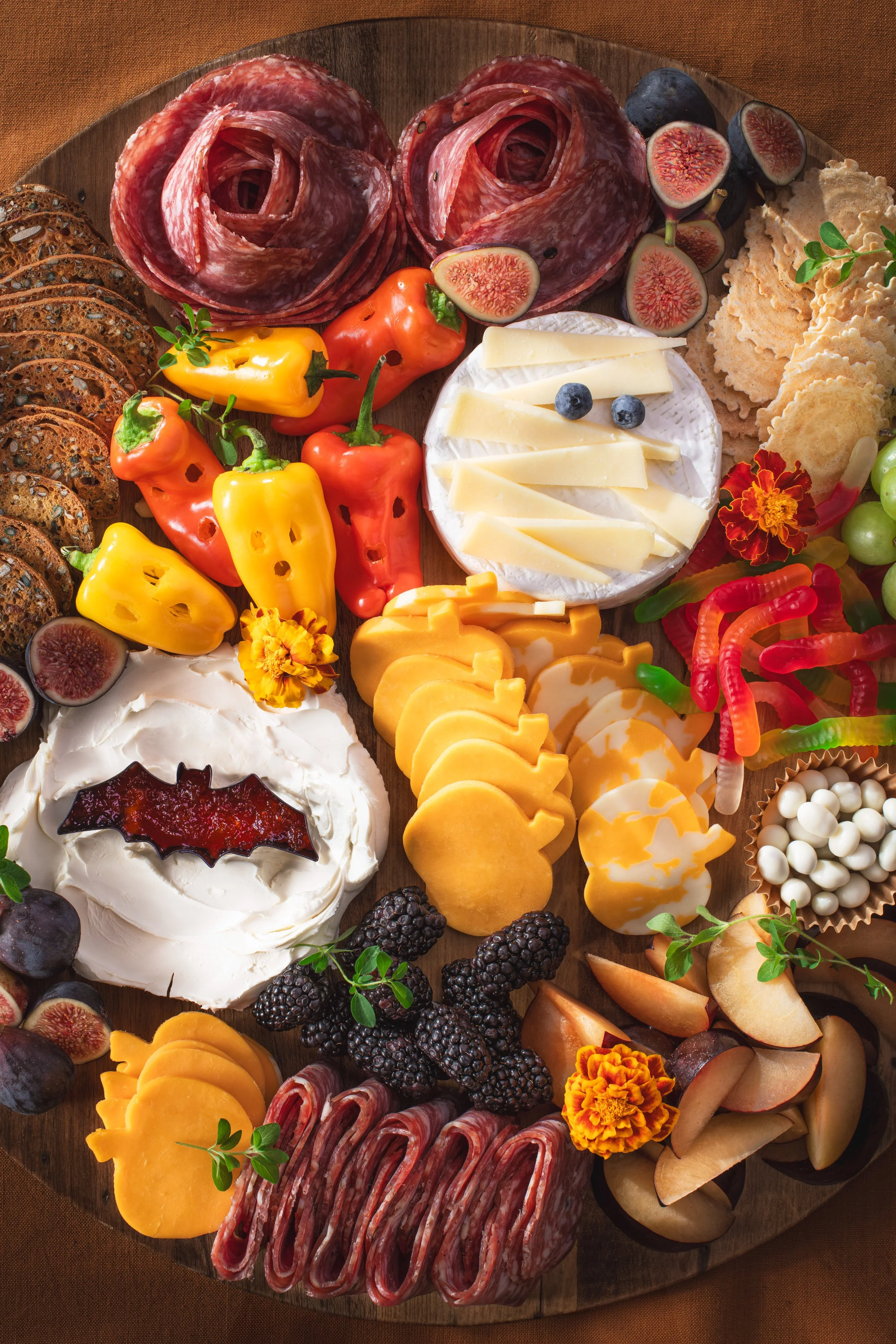 12_HalloweenCharcuterieBoard_0994.jpg