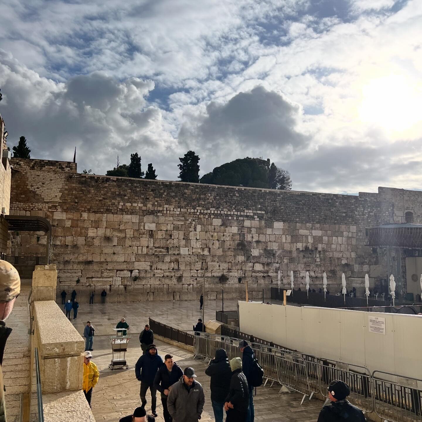 A few months ago I stood at this wall and I prayed for the people of Tacoma and @lc.church. Today, I am praying for the people of Israel as war has begun following unprovoked attacks from Hamas in the Gaza Strip. Over 100 lives have been lost, hostag