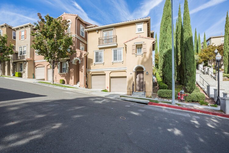 6111 Springer Way San Jose.
4 Bd | 2 Bth | 1,554 Sqft | 6,013 Sqft Lot.
Sale Price: $1,400,000