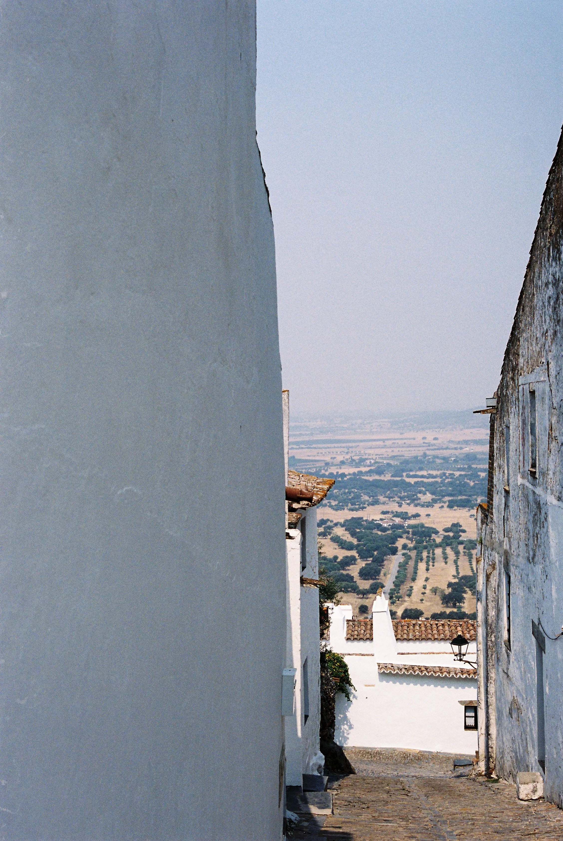 R1-00222-024A.jpg