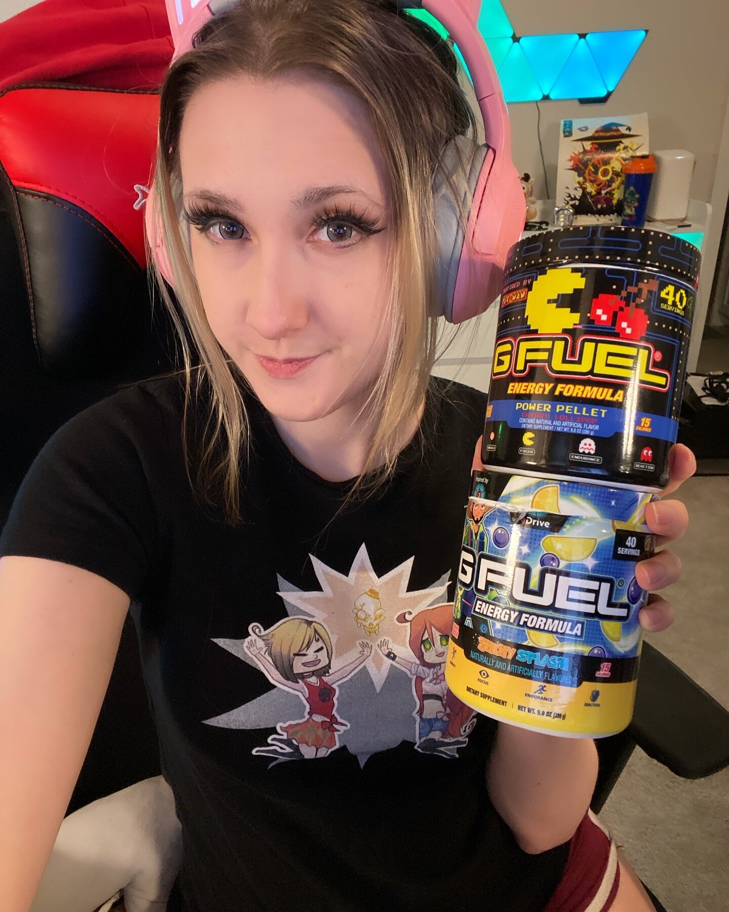 Gfuel flavor of the week has been Shiny Splash and Power Pellet! 
Got a lot of con crunching for PAX East so will be needing all the GFUEL!

Don&rsquo;t forget to use my code MANGOLOO at @gfuelenergy 

Who will I see at PAX?!

#gfuel #gfuelenergy #gf