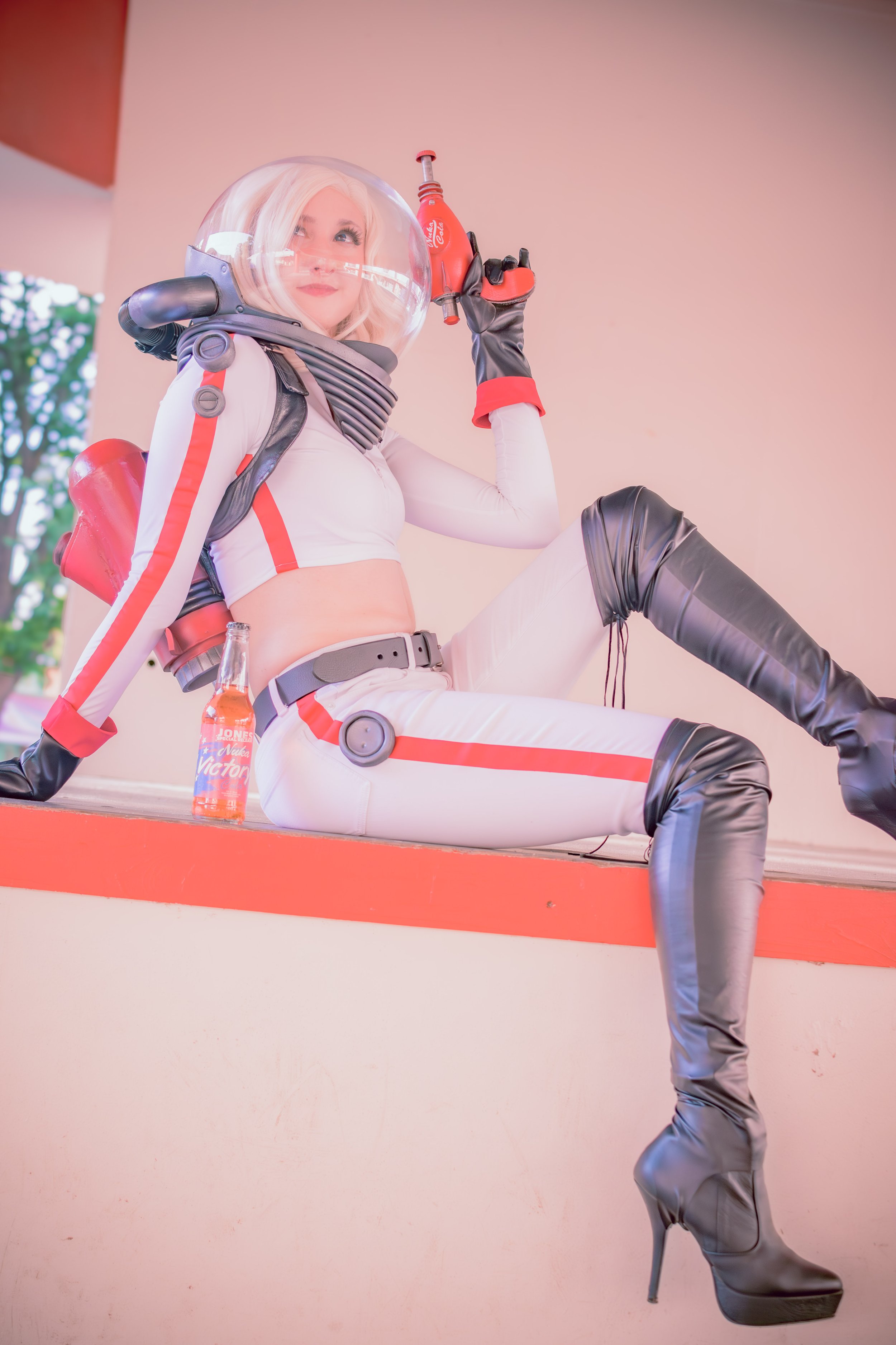 Fallout - Nuka Cola Girl
