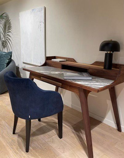 bureau.jpg