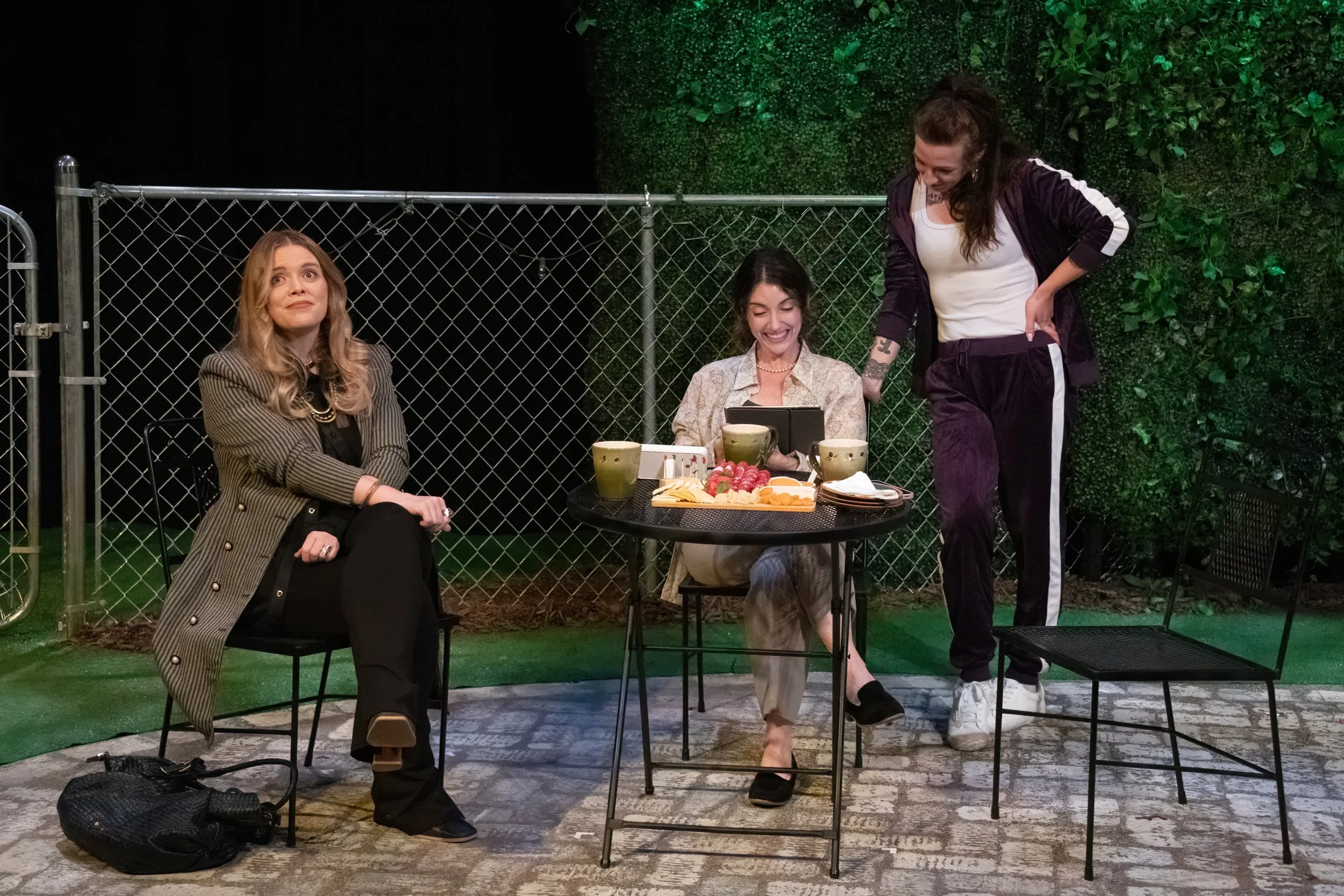 043 Cry it Out  DR SELECTS  [PC-Tom Topinka] 05-11-25.jpg